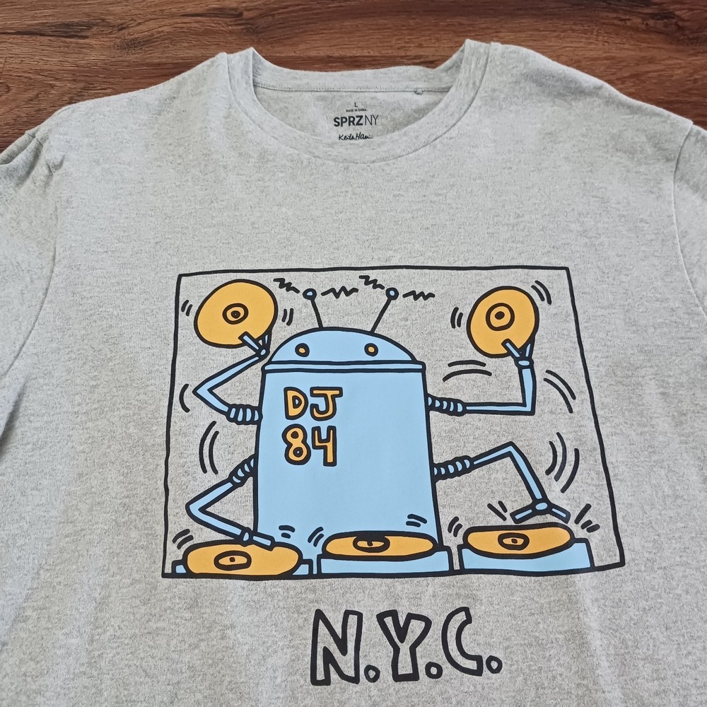 Keith Haring Uniqlo SPRZ NY Ltd Shirt Size Large Gray Graphic DJ 84